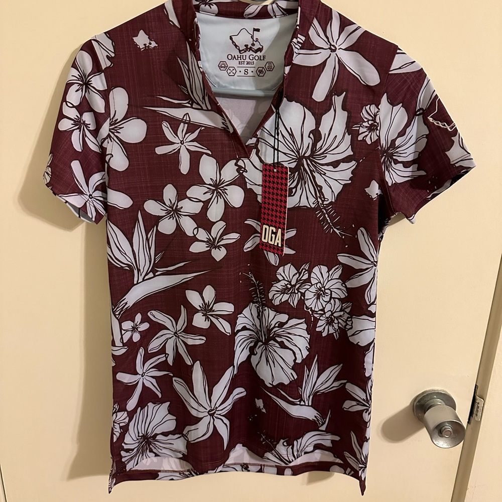 Women’s s small oga Oahu golf apparel golf polo shirt. NWT